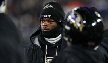 John Harbaugh: Lamar Jackson suffered a bruise in back, not sure how serious it'll be