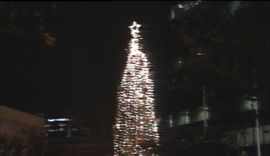 Ernest Saves Christmas shows Christmas in Orlando in the '80s