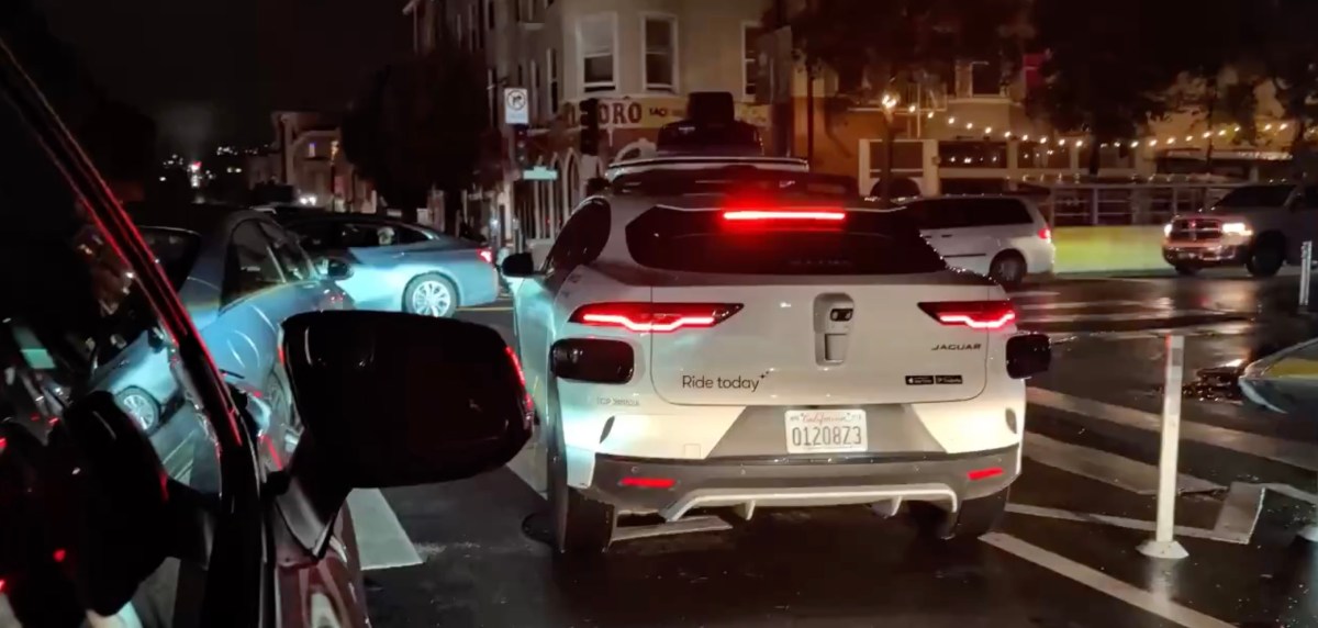 Screenshot of Waymo vehicle stalled in San Francisco