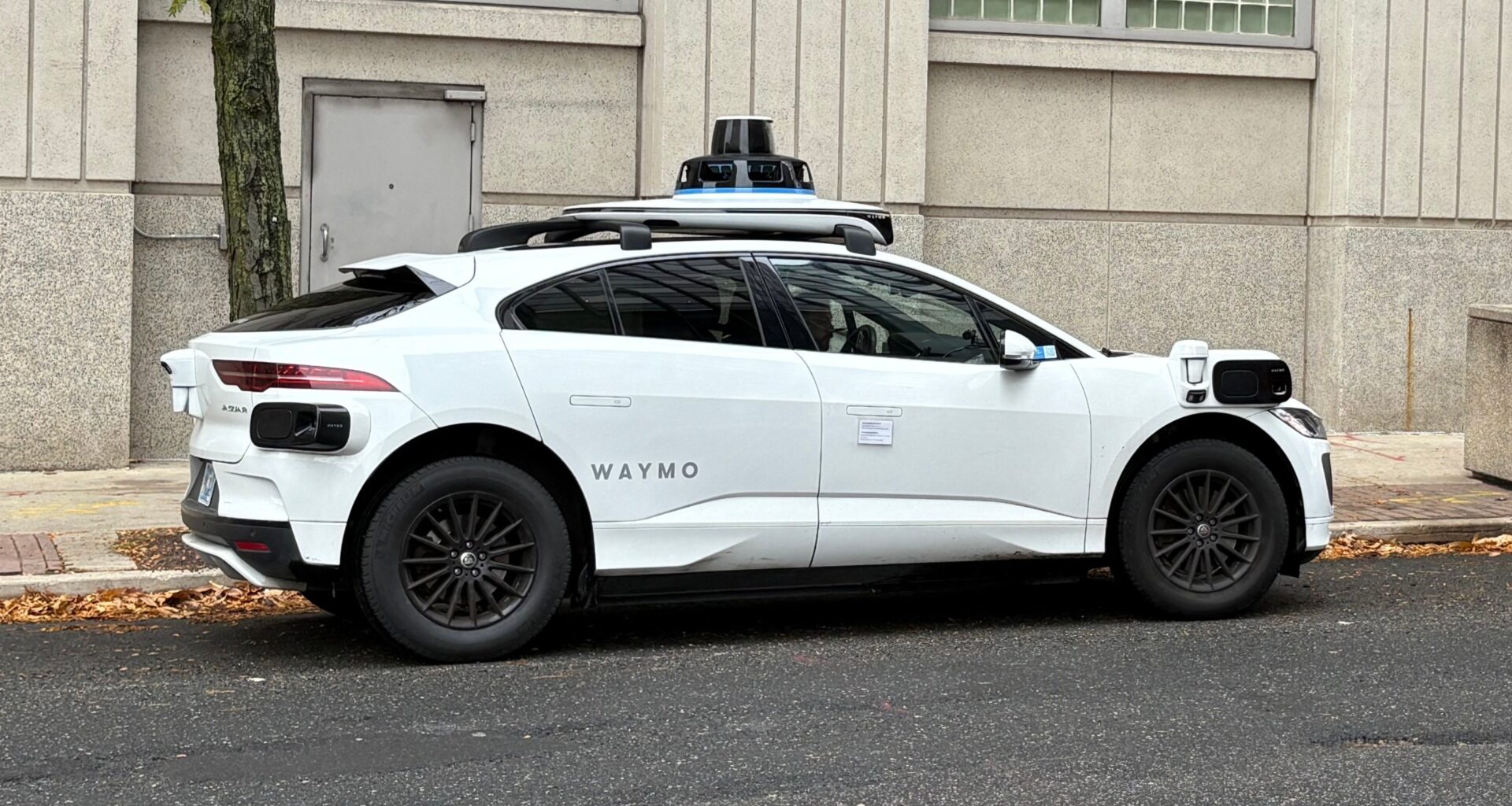 Waymo cars can now drive themselves in Philly