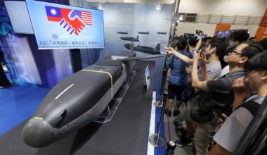 China sanctions 20 US defense companies and 10 executives