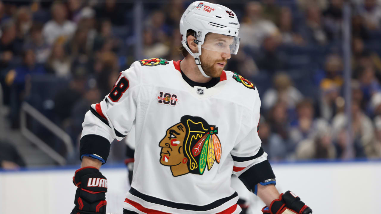 Grzelcyk fined maximum for cross-checking in Blackhawks game