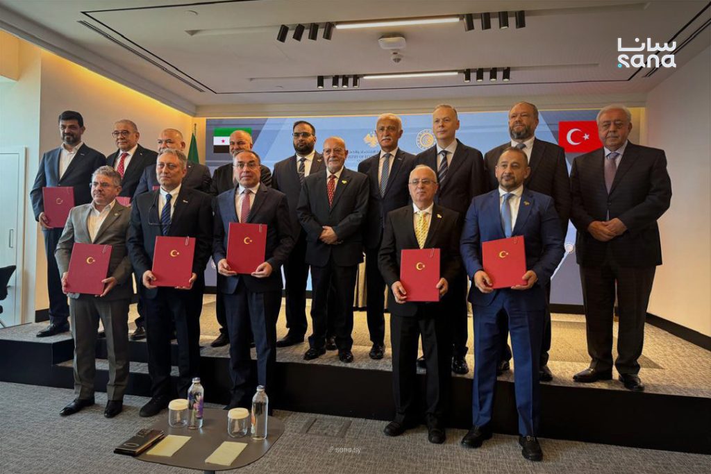 Syria signs dozens of accords to push for economic recovery