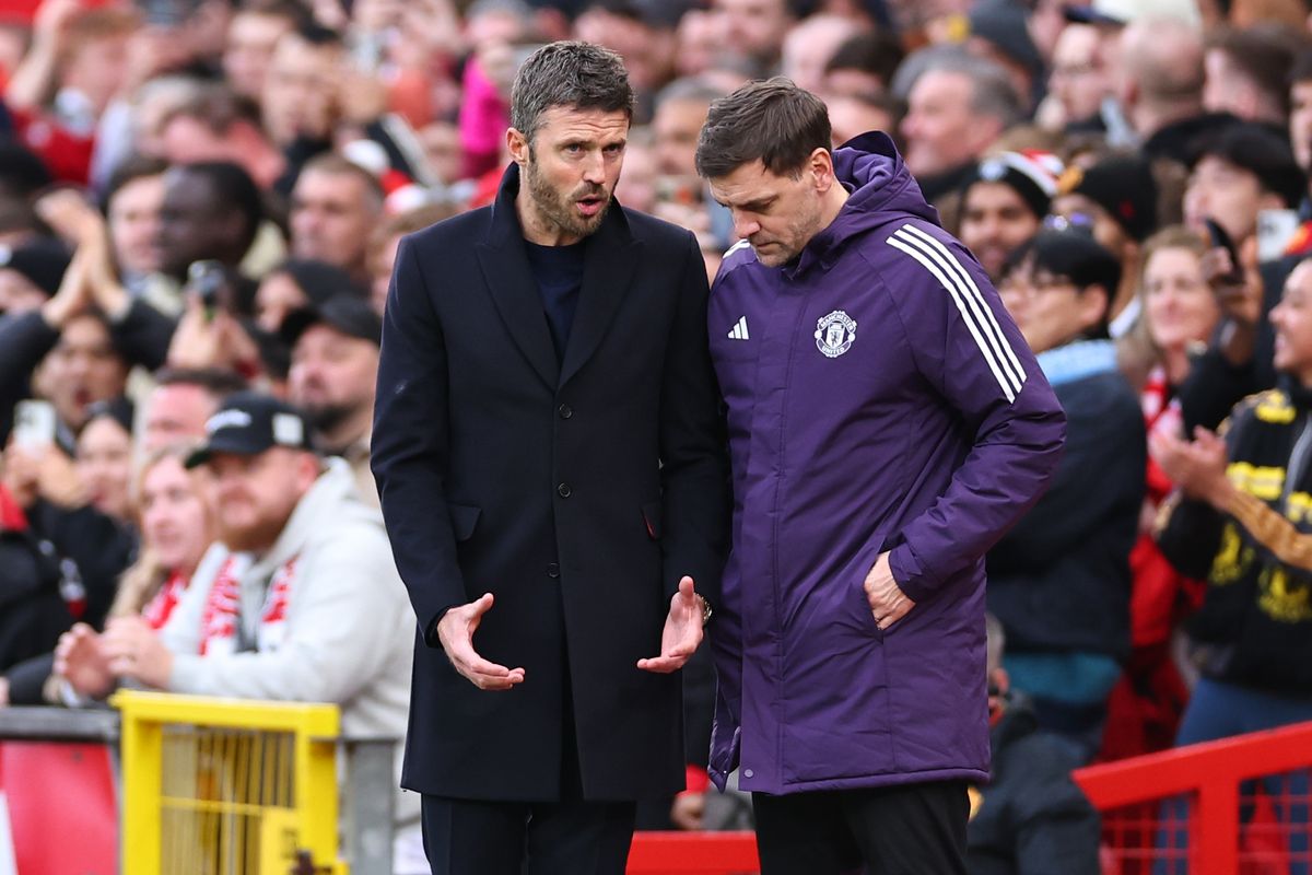 Manchester United head coach Michael Carrick and Jonathan Woodgate the assistant head coach