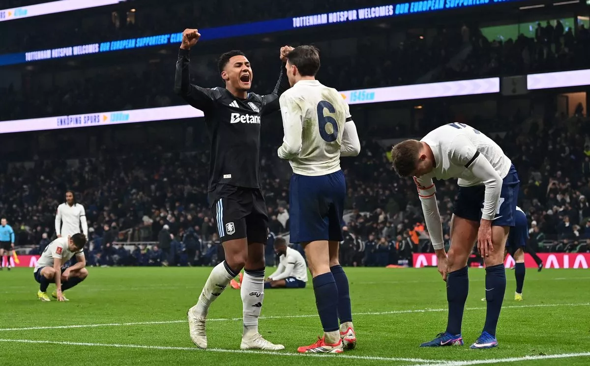 Tottenham Hotspur's Portugese midfielder #06 Joao Palhinha reacts as Aston Villa's English striker #11 Ollie Watkins celebrates in his face at the final whistle during the English third round FA Cup football match between Tottenham Hotspur and Aston Villa at Tottenham Hotspur Stadium in London, on January 10, 2026