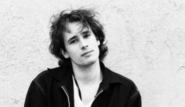 3 Classic Rock Stars Who Didn’t Get Their Flowers Until After Their Deaths