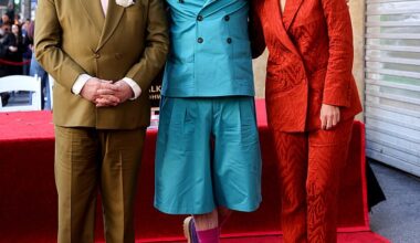 Alan Cumming¿s Hollywood Walk of Fame ceremony stunned fans, with Monica Lewinsky (R) and Succession¿s Brian Cox (L) joining the star for the celebration