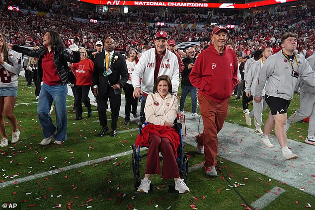 Mendoza is very family-orientated and raises money for the National MS Society, as his mom continues to battle multiple sclerosis