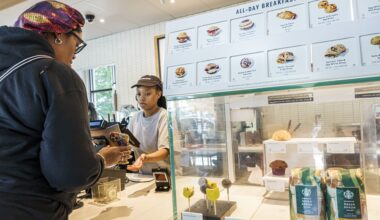 Starbucks to reintroduce loyalty program tiers