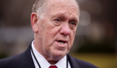 Tom Homan to manage ICE in Minnesota after Alex Pretti killing