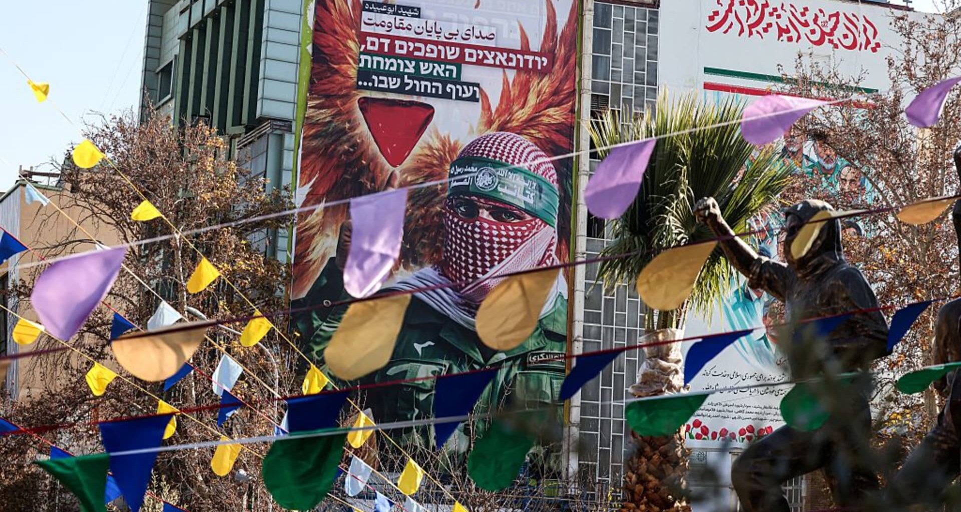 Trump says U.S. will intervene if Iran 'violently kills' protestors