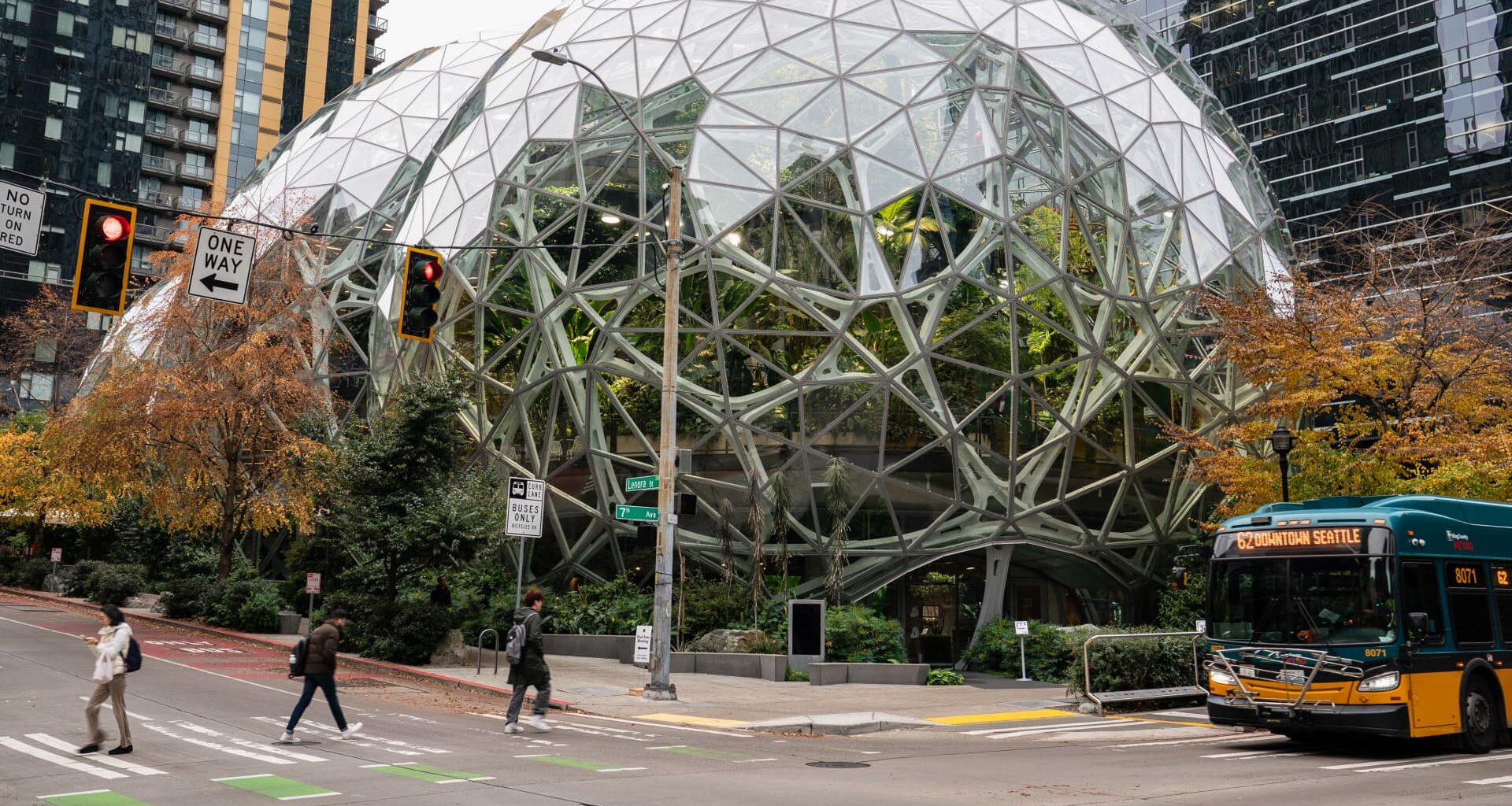 16,000 jobs to be cut in latest anti-bureaucracy push