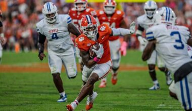 Clemson tight end transfer commits to WVU