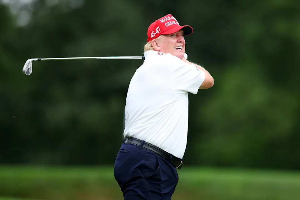 A golf coach previously told the Daily Beast that the president’s technique left something to be desired. / Mike Stobe / Getty Images