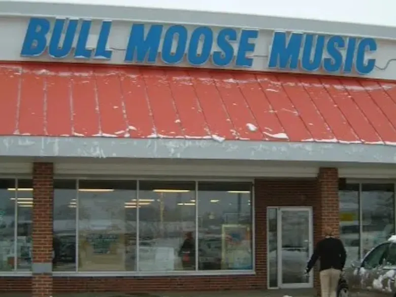 Bull Moose to close North Windham store after 35 years
