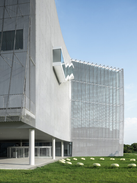 SANAA’s Taichung Art Museum and Library Complex Opens as a New Public Cultural Landmark in Taiwan - Image 5 of 14