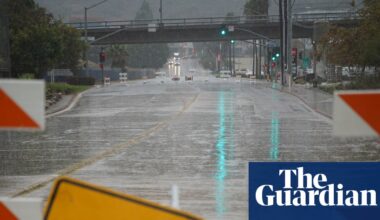 Flooding forces hundreds to flee homeless shelter in San Diego | California