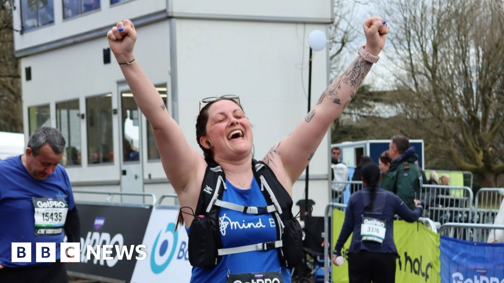 Winter wellbeing scheme urges people in Bath to 'reach out'