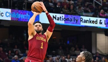 Cavaliers' Max Strus out at least another month after surgery