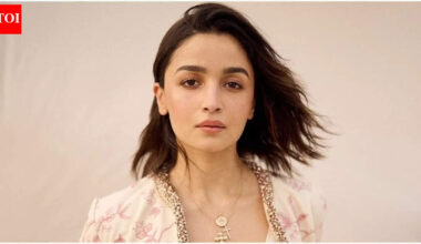 Alia Bhatt breaks silence on ‘Dhurandhar’, shares note by her production house, calling it 'voice of today's India' |