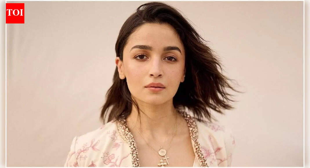 Alia Bhatt breaks silence on ‘Dhurandhar’, shares note by her production house, calling it 'voice of today's India' |