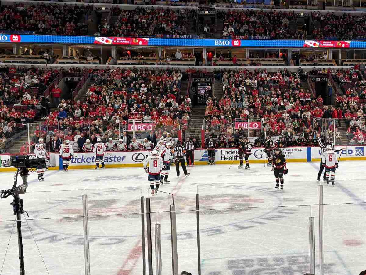 Caps beat Blackhawks 5-1: Alex Ovechkin adds another name to The List