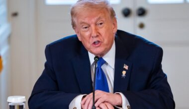 Trump Calls for One-Year Cap on Credit Card Rates at 10%