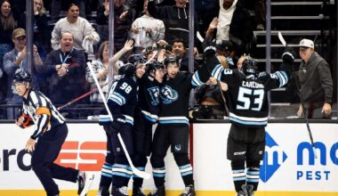 Lineup changes spark Mammoth's 6-1 victory over Maple Leafs