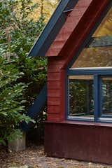 A Dutch Family’s Renovated A-Frame Cabin Doubles as a “Bat Hotel” - Photo 4 of 14 - 