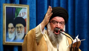 Prayer leader in Iran and the faithful call for executions over protests, a red line for Trump