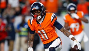 Broncos' Bryant, Franklin exit with injuries against Bills