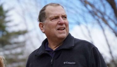 Man who received experimental pig kidney transplant now has a human organ