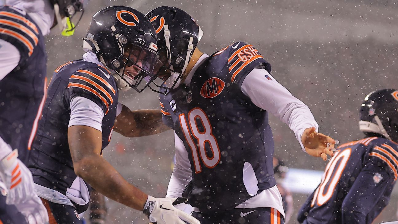 Bears coach: Caleb Williams, receivers need better chemistry