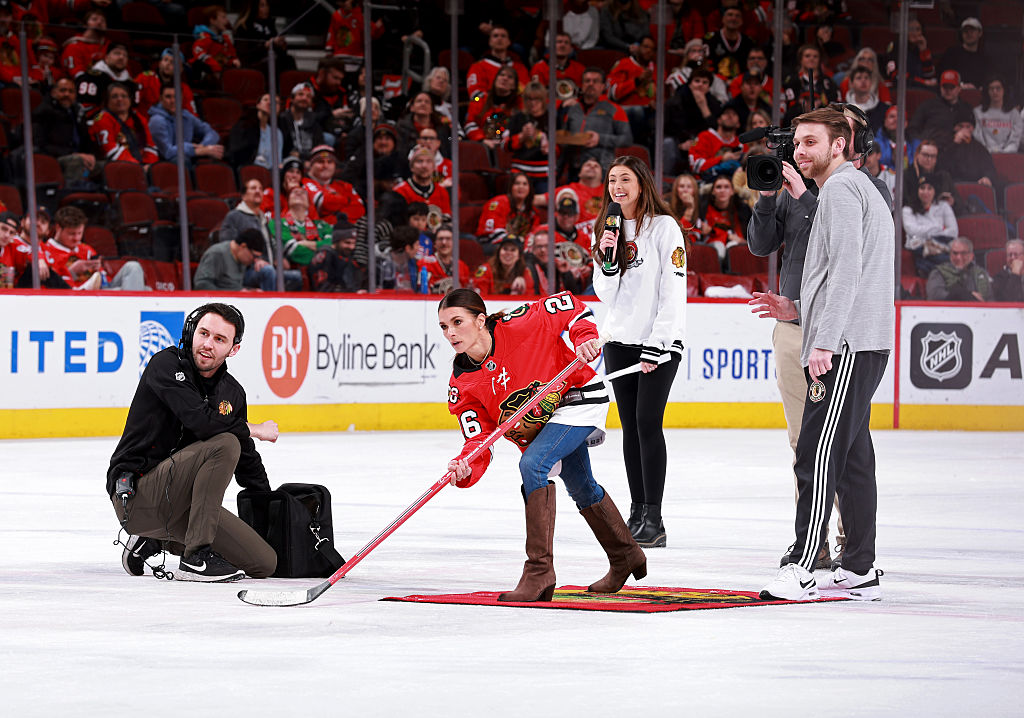 Danica Patrick Drains Beauty At Blackhawks Game: Cue Fat Lib Puck Bunny Meltdown