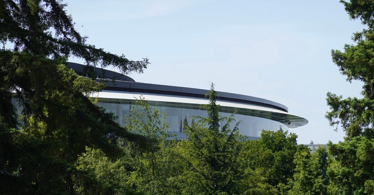 Report details the AI chatbots Apple uses to boost employee productivity