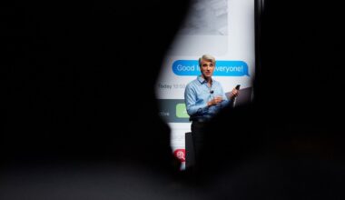 Report: Apple's New AI Strategy Firms Up Under Craig Federighi