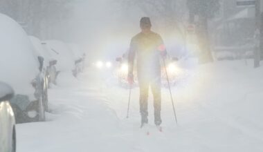 Winter storm buries Eastern Canada in snow. Frigid cold means it's sticking around