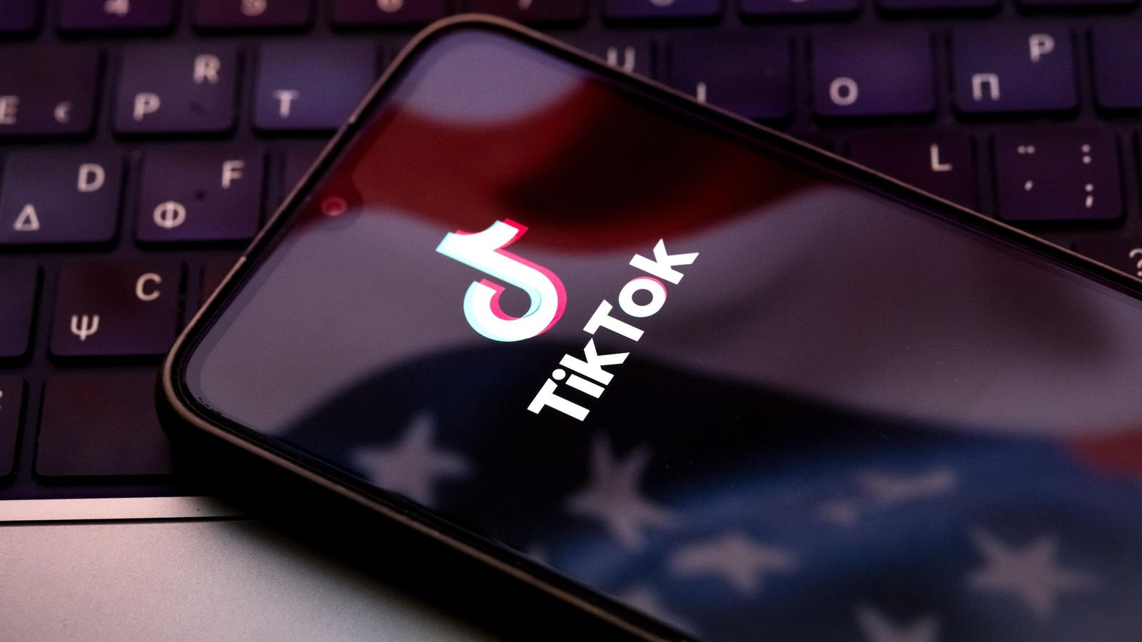 Disgruntled TikTok Users Turn To UpScrolled—Which Outranks TikTok On App Store