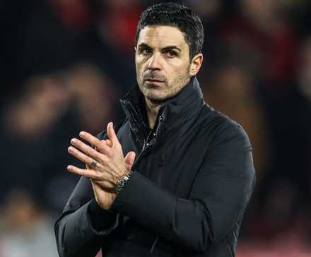 Mikel Arteta manager of Arsenal applauds the fans