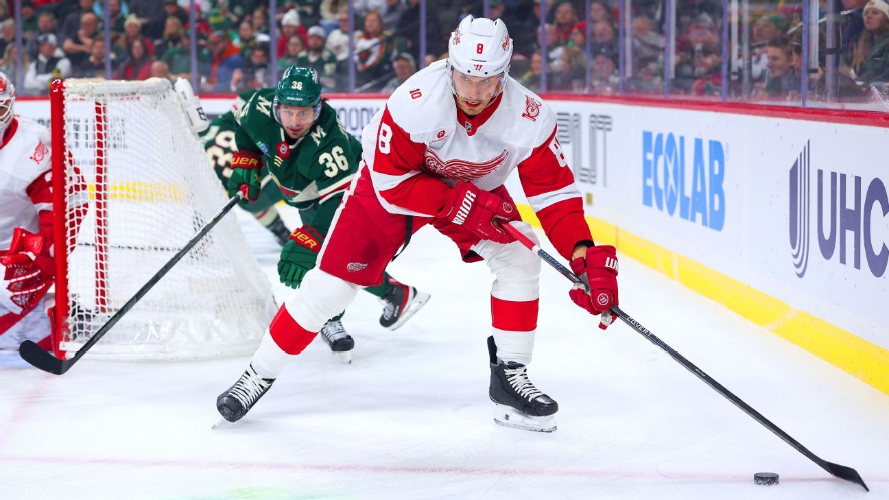 Red Wings sign Ben Chiarot to 3-year, $11.55M extension