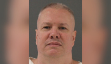 Man convicted of 2 fatal shootings becomes the 1st person executed in the US this year