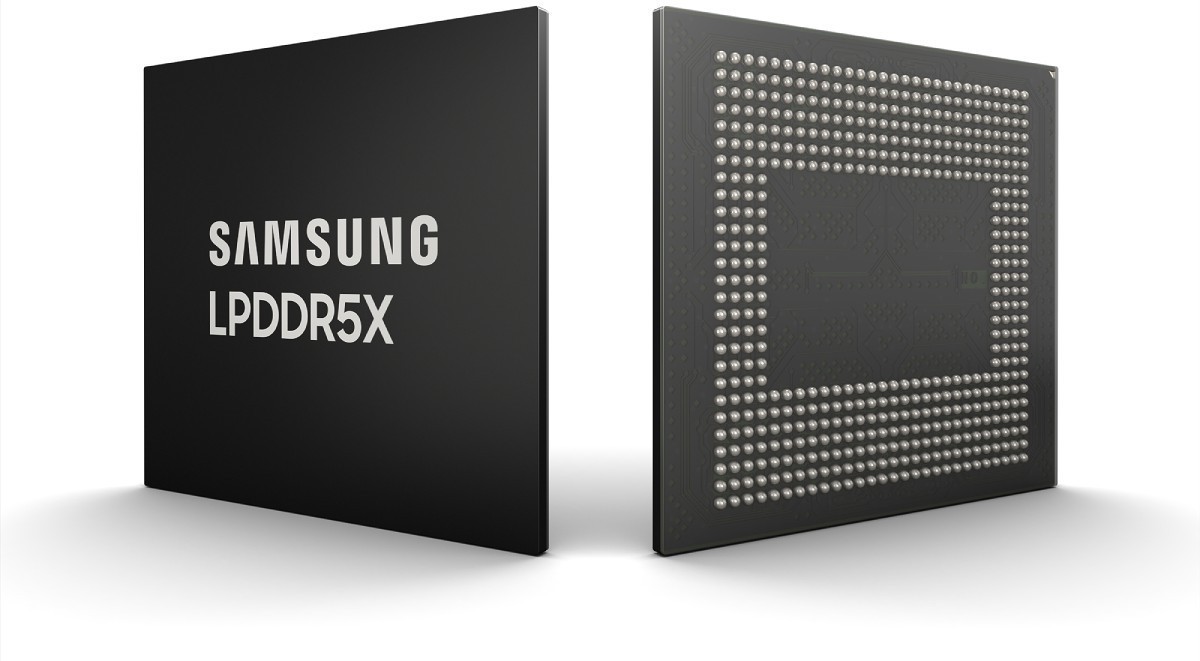 Apple faces pressure as Samsung hikes up DRAM prices