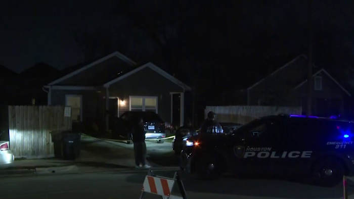 Suspect arrested after fatally shooting man inside East End home