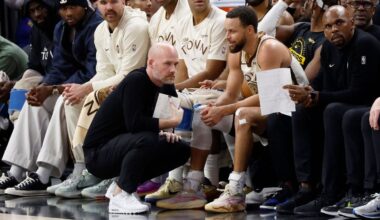 Stephen Curry exits Warriors' loss with right knee soreness