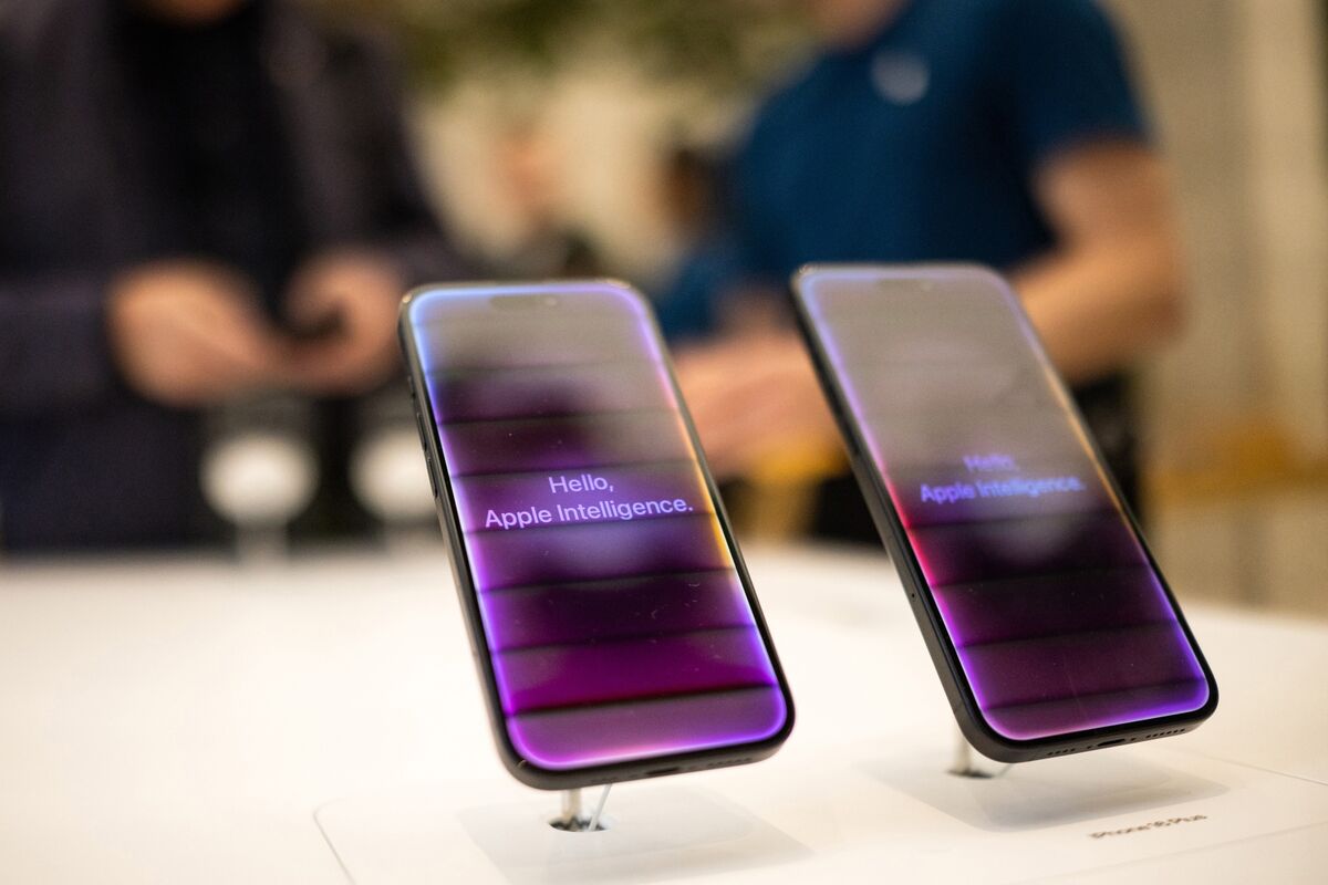 Apple Faces AI Talent Exodus as Top Siri Leader Joins Google DeepMind