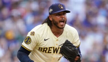 Mets acquire Freddy Peralta from the Milwaukee Brewers, sources tell ESPN