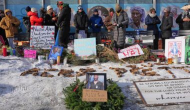 Minneapolis shooting live updates: Shooting of Alex Pretti intensifies protests; Trump says he's sending border czar Tom Homan