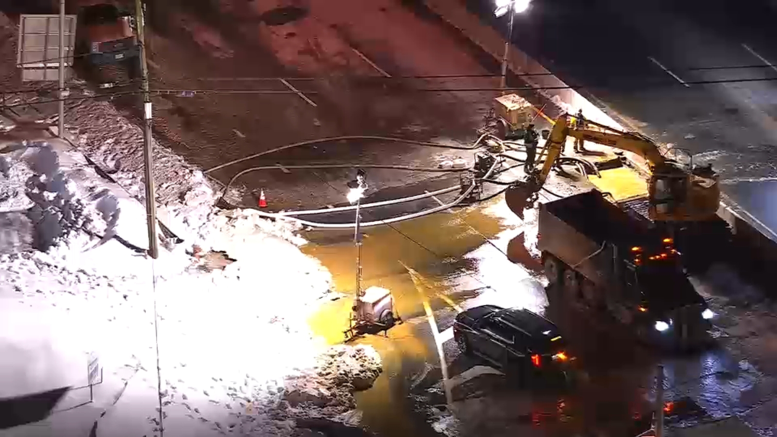Water main break closes Route 1 in Edison, New Jersey in both directions