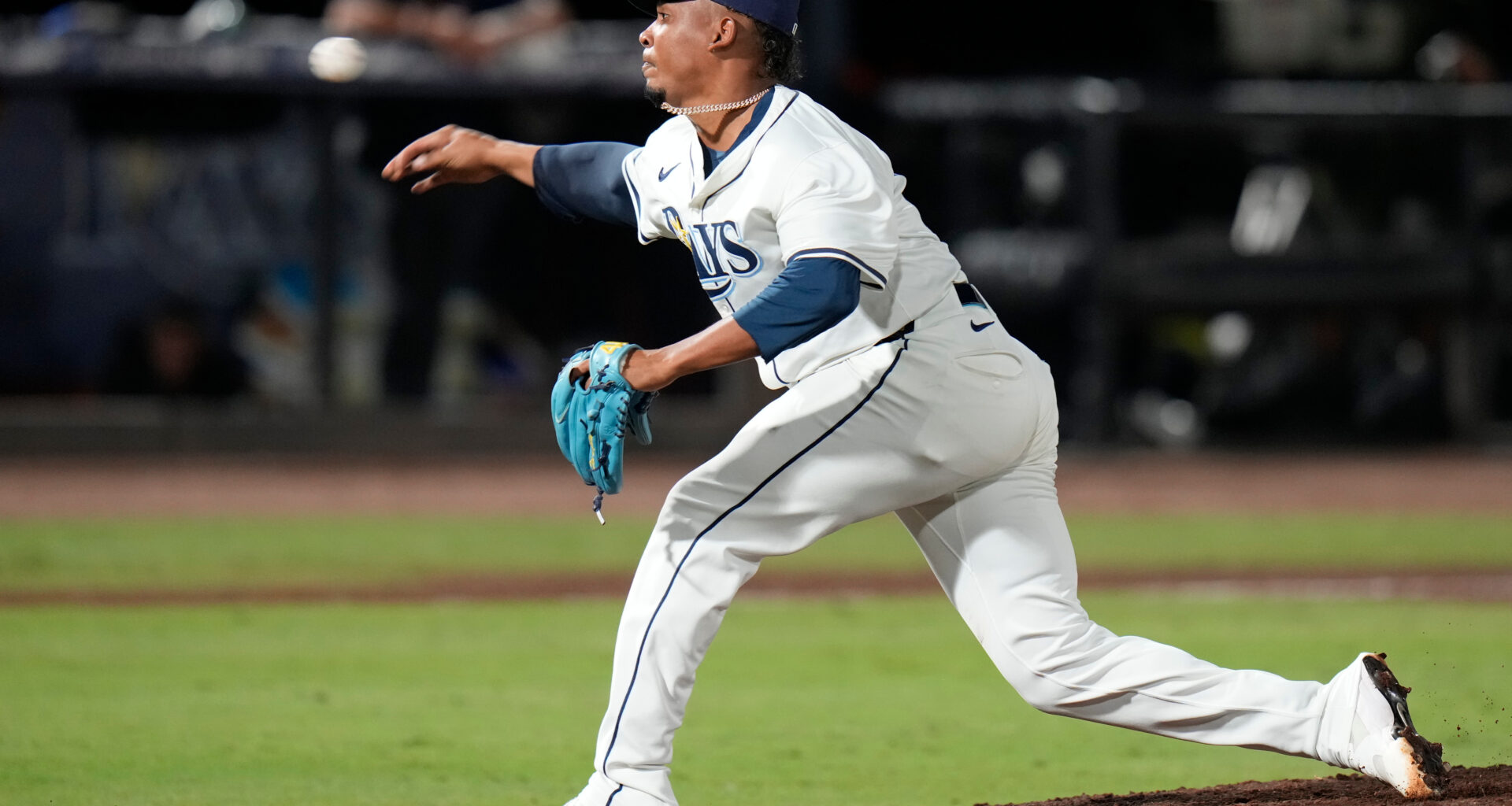Pitcher Edwin Uceta and Tampa Bay Rays go to arbitration with $325,000 gap in first case of year