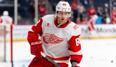 Patrick Kane Breaks Mike Modano's NHL Record for Most Points by US-Born Player